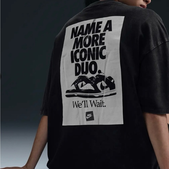 Nike Oversized Tee “Iconic Duo” Graphic T-Shirt - Picture 1 of 5